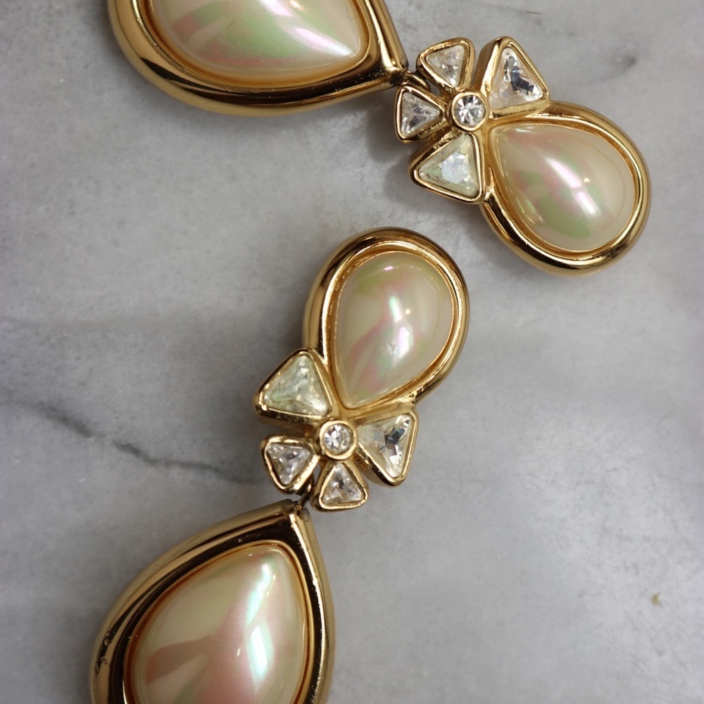 ⚜️ Vintage Christian Dior Crystal & Pearl Earrings - Picture 13 of 15